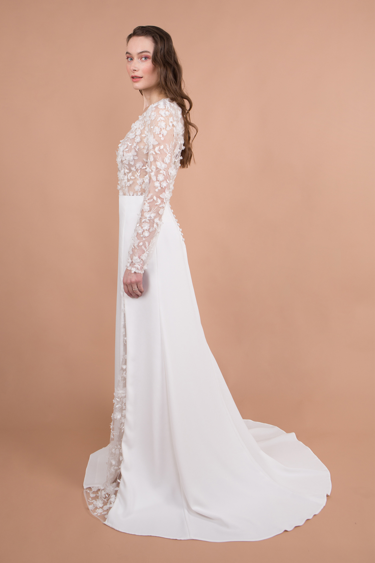 robe de mariée dos nu avec traine